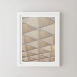 Paris — Sous la Pyramide du Louvre (Encadrée) – Image 3